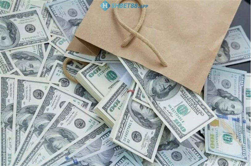 Mơ thấy tiền có phát tài không? Giải mã giấc mơ cùng Shbet 15 Mơ thấy tiền đánh con gì phát tài?