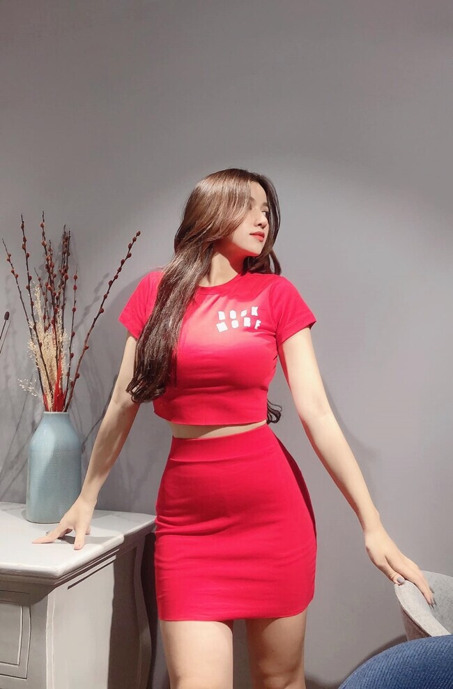 Nguyễn Thanh Hải - hotgirl với sở thích khoe vòng 1 đẫy đà 30 Nguyen Thanh Hai 02